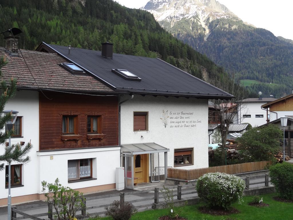 Ferienhaus Pult Villa Längenfeld Habitación foto